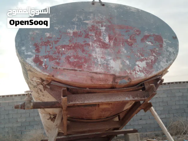 خزان ماء  سعة  12الف لتر  الحالة جيدة