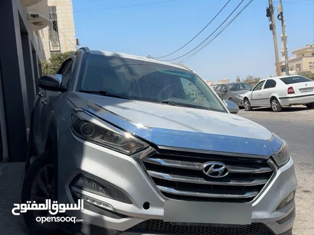 Hyundai Tuscan 2016