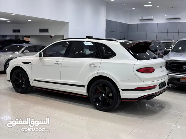 Bentley Bentayga 2022 (White)