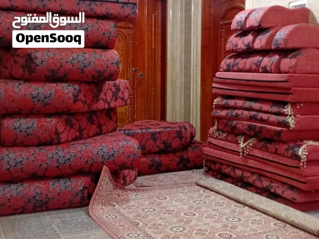جلسة وبساط