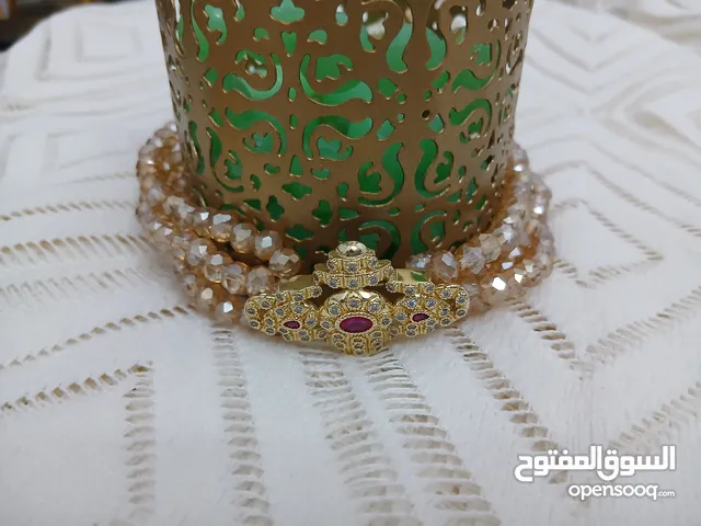 قلادة رائعة للبيع متوفر في دبي وكل