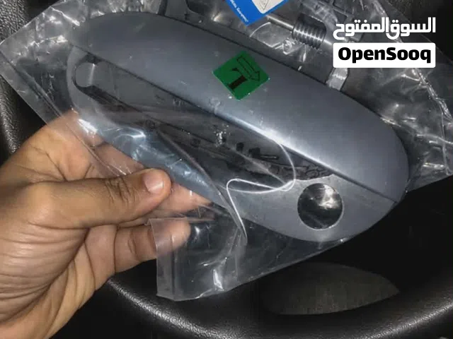 مقابض الابواب فيا خامسة جديد (بلاستيك خامة كويسة )