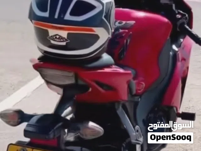 مطلوب دراجة سي بي ار بدون أوراق  أو مسجلة  نظام اقساط   شرط ان دفع قسط.100.ريال فقط لي