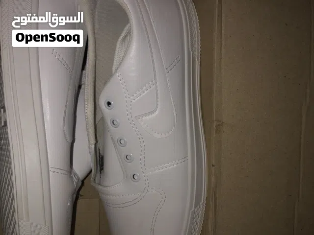 كوتش مقاس 45