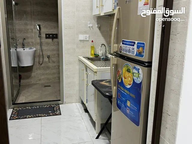 مكتب مؤثث للإيجار
