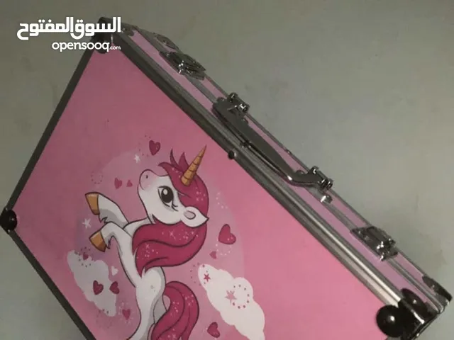 حقيبة أطفال طابقين متحرك من الداخل بحالة ممتازة للبيع