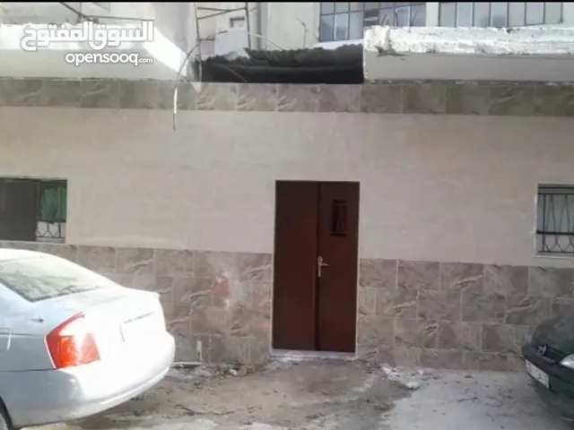 100 m2 3 Bedrooms Townhouse for Sale in Zarqa Jabal Al Abyad