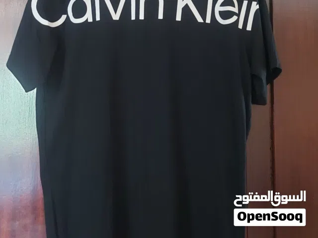 تيشرتات CALVEN KLEIN جديدة صناعة بنغلادش قطن قياس لارج