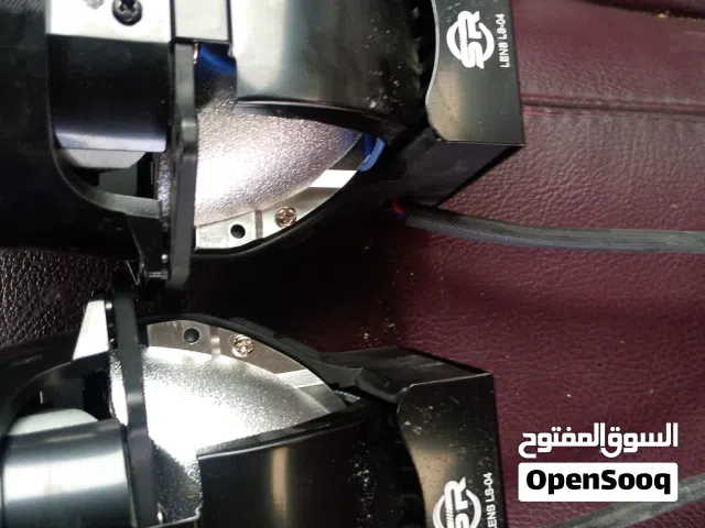 عدسات SR للبيع زينون