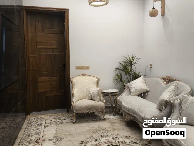بيت في شارع فلسطين المهندسين للبيع مساحته 50م.بناء حديث