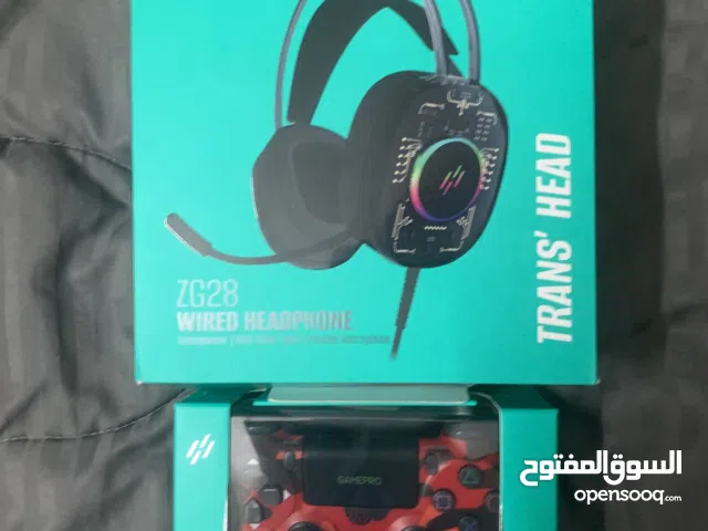 Ps4 controller and gaming headset