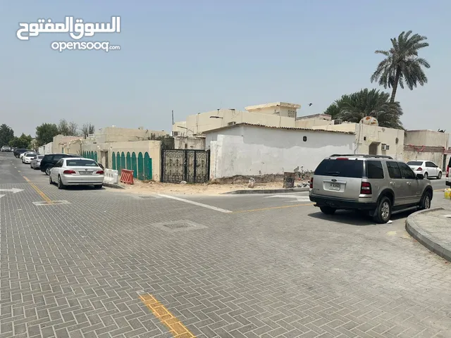 5517 m2 More than 6 bedrooms Townhouse for Sale in Sharjah Halwan