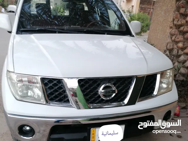 Nissan Navara 2013 in Baghdad
