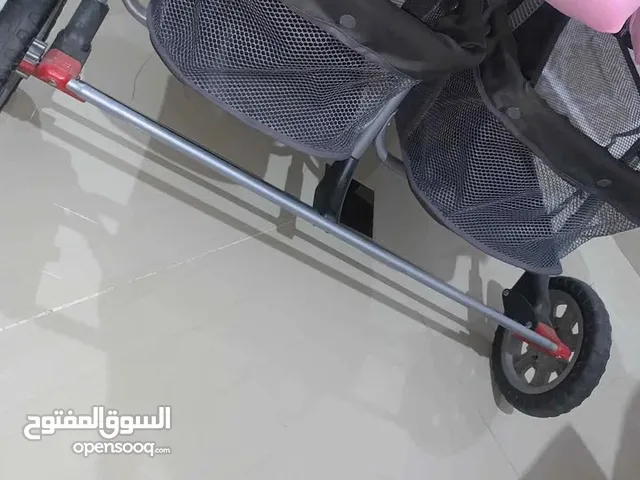 عرباية اطفال توأم  بحالة الوكالة