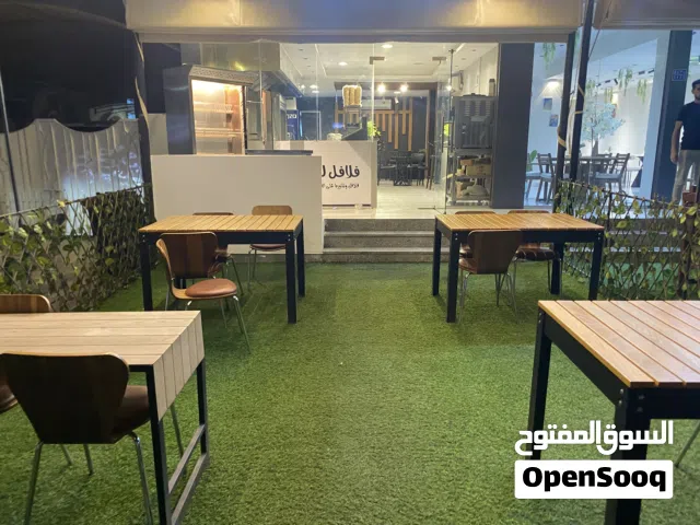 مطعم مع جميع معدات للبيع Restaurant for sale with equipment