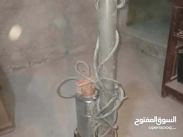 متور غاطس ايطالي بحالة جيدة جدا