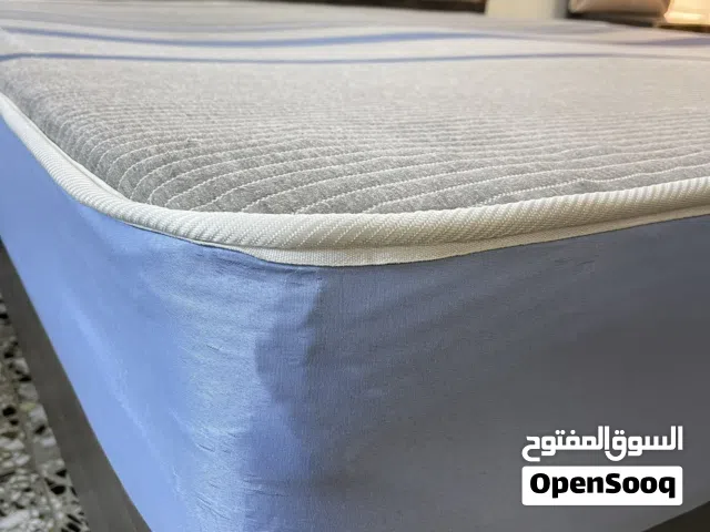 دوشك نفرين مستعمل نضيف للبيع 180*200