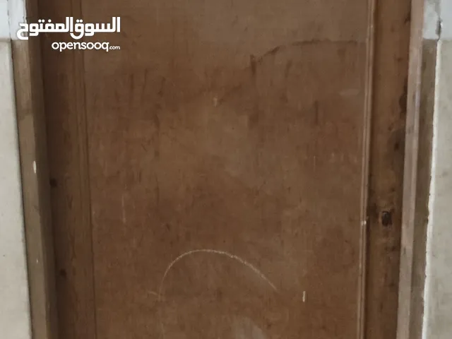 مكان يصلح مكتب او معمل أو مخزن المساحة 56م يصلح لجميع الاغراض .