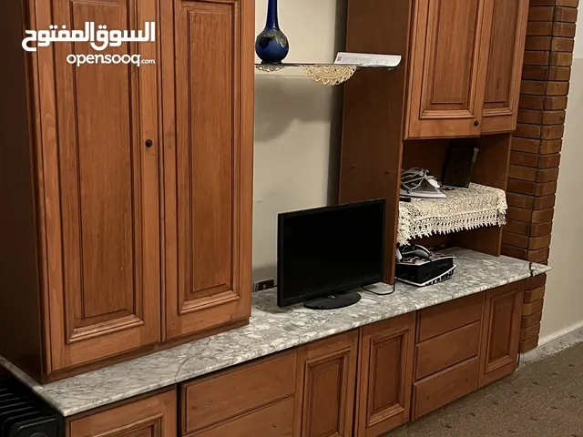 240 m2 4 Bedrooms Apartments for Sale in Tripoli Alfornaj