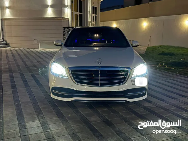 Apple CarPlay Used Mercedes Benz in Dubai
