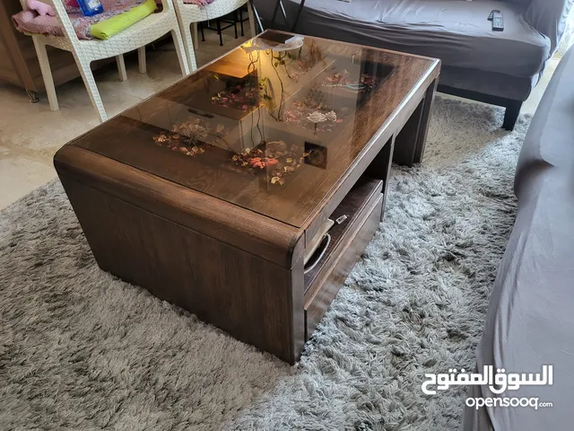 طاولة وسط خشب زان مع طرابيزات بحاله جيده جدا
