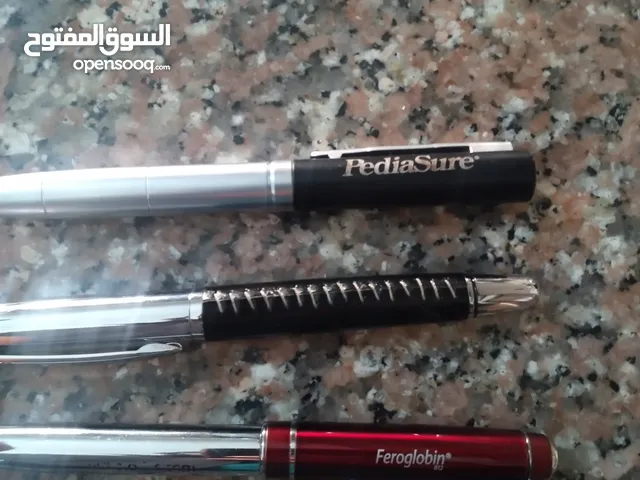 اقلام ماركات متعددة للبيع