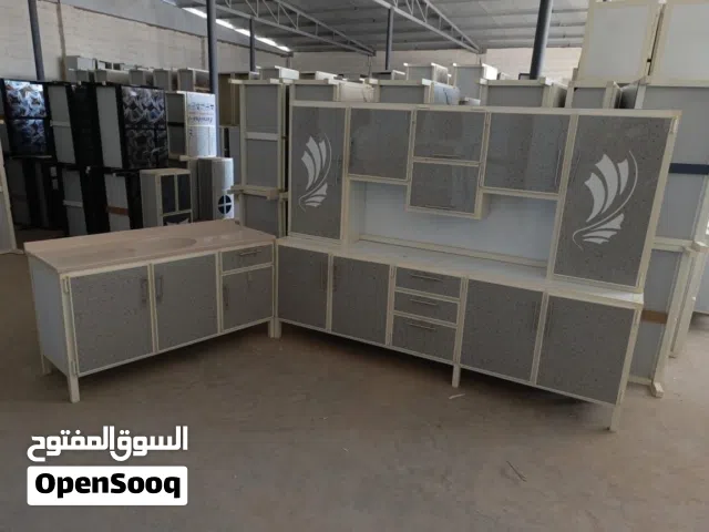 كاونتر مترين ونص مع ملحق مترين ونص. مع سنك مرمر متر ونص السعر 400