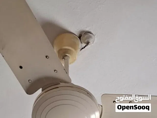 مروحة سقفية بحالة جيدة جدا  للبيع