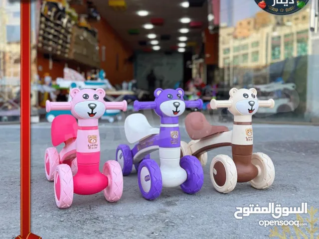 سياره دفع قدم  تناسب عمر 1 سنة  الي 4 سنوات  مع موسيقى و انارة من المصنع مباشرة /  اعلى جودة