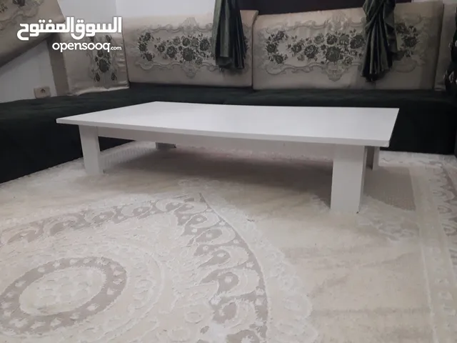طاولة نظيفـــــــــــــــــــة
