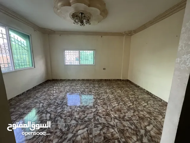 160 m2 3 Bedrooms Apartments for Rent in Zarqa Jabal Tareq
