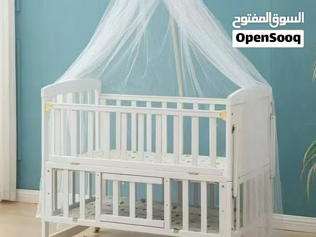 سرير للبيع جديد  سعره 70