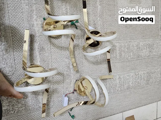 ثريات سقف مستعملة كلش قليل جديدة تعمل