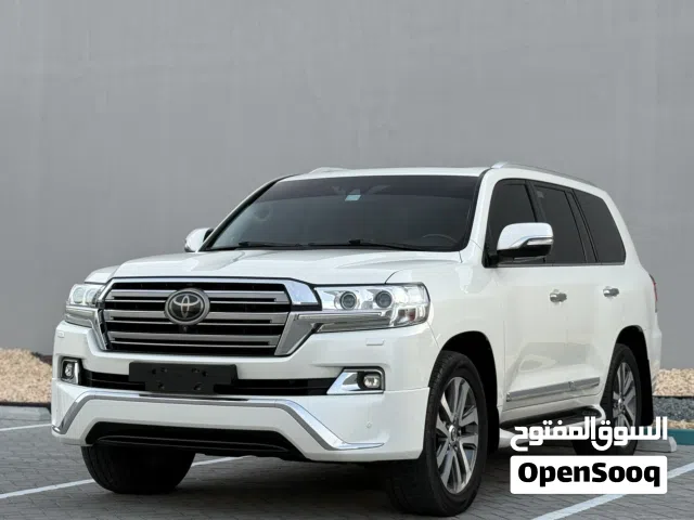 Toyota Land Cruiser 2018 VXR 5.7L V8 (GCC)