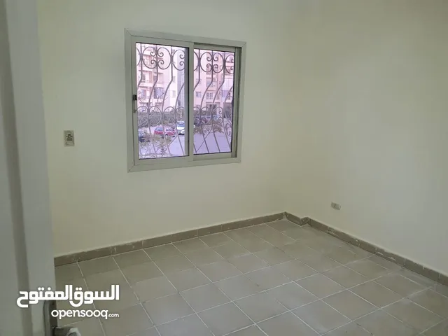 متاح للبيع شقة بعبارات المستقبل  الشيخ زايد الحى 12