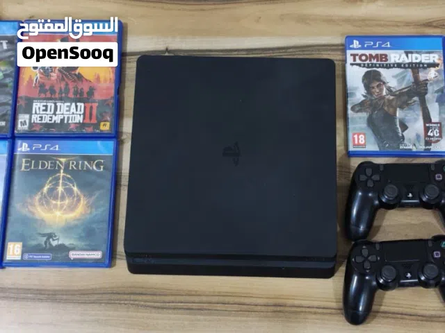 PS4 للبيع وياه كامل ملحقاته و كارتونه