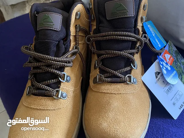39.5 Sport Shoes in Amman