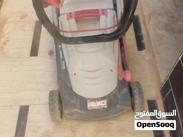 مكينة عشب كهربائية