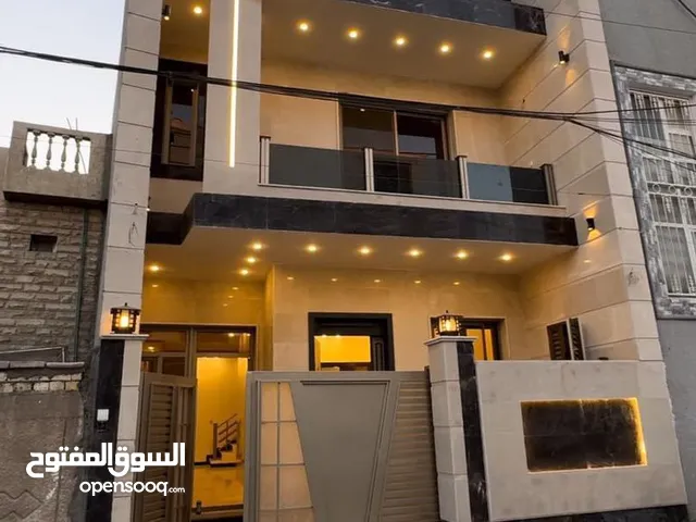 137m2 4 Bedrooms Townhouse for Sale in Baghdad Saidiya