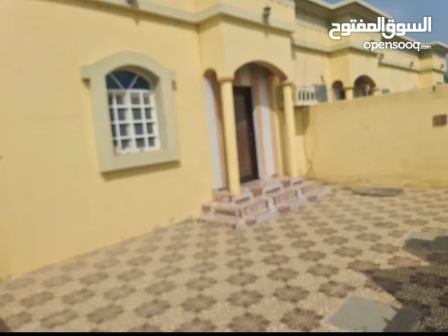 180 m2 2 Bedrooms Apartments for Rent in Al Batinah Sohar