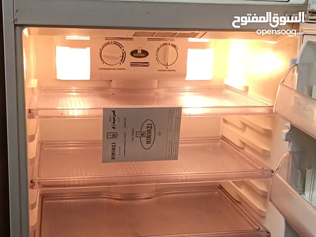 ثلاجه كريازي نوفروست 18 قدم مستعمله استعمال نضيف ومعاها ضمان بتاعها شحن شركه سبب البيع السفر