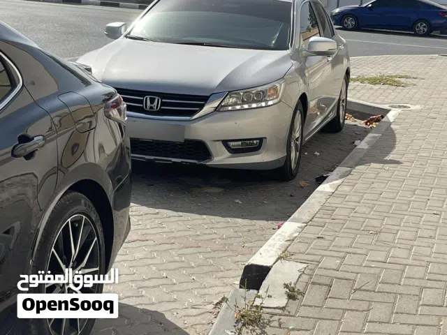 2013 هوندا اكورد Limited