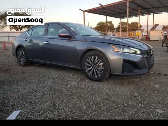 Used Nissan Altima in Al Batinah