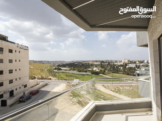 شقة فاخرة للبيع بسعر مغري في اجمل مواقع الجبيهة طابق ثاني كاش او اقسااط من المالك