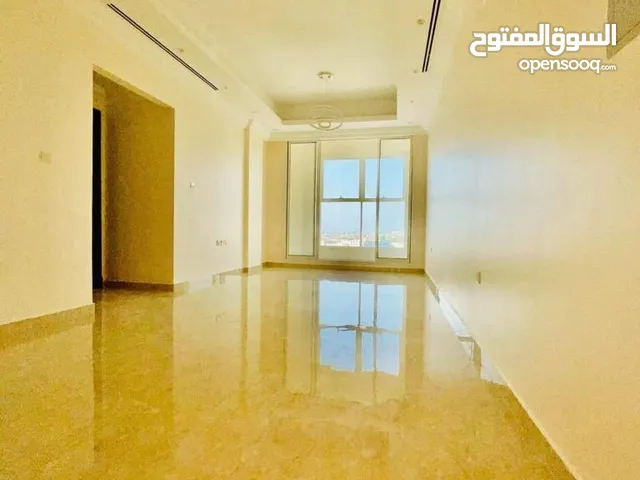 شقة #فندقية ثلاث غرف وصالة في #عجمان   اول ساكن للايجار السنوي في #الروضة 3شهر فري وباركن فري