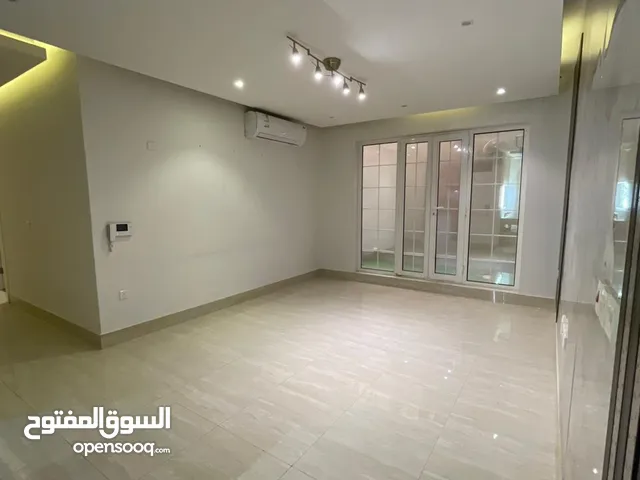 154 m2 3 Bedrooms Apartments for Rent in Al Riyadh Hittin