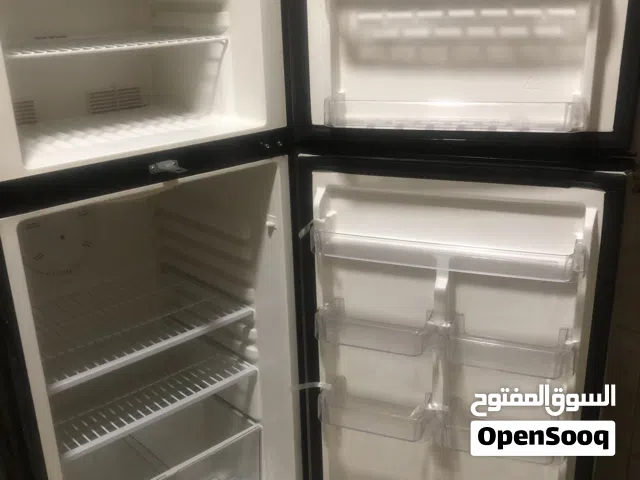 ثلاجة للبيع