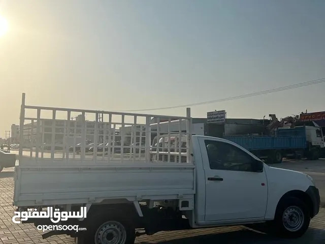 Caravan Isuzu 2017 in Muscat