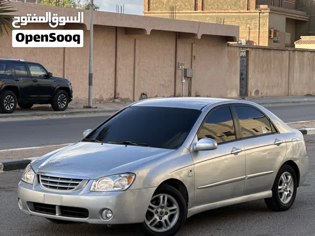 2005 كيا فورتي LX