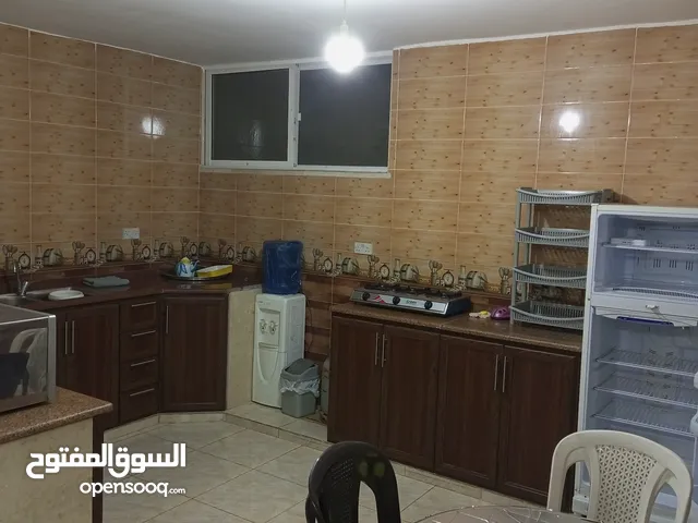150 m2 3 Bedrooms Apartments for Rent in Zarqa Jabal Tareq